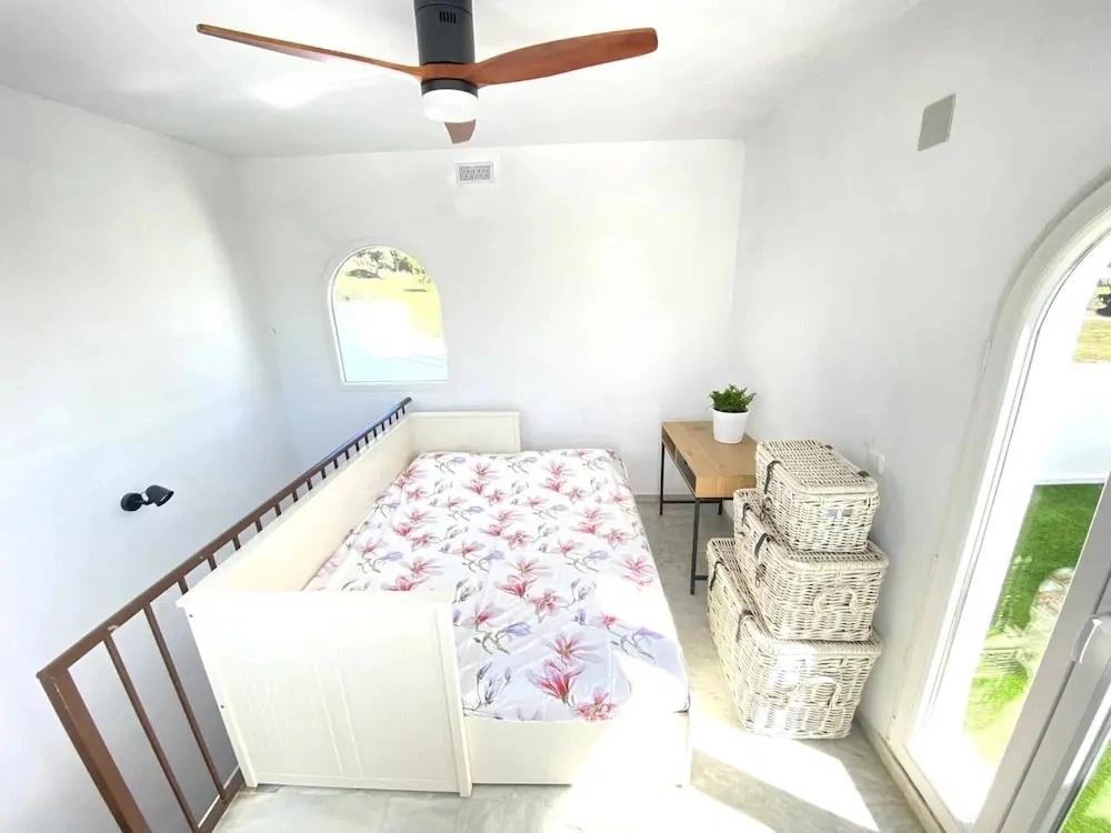 Modern Townhouse 7min Walk Beach and 15 to Duquesa