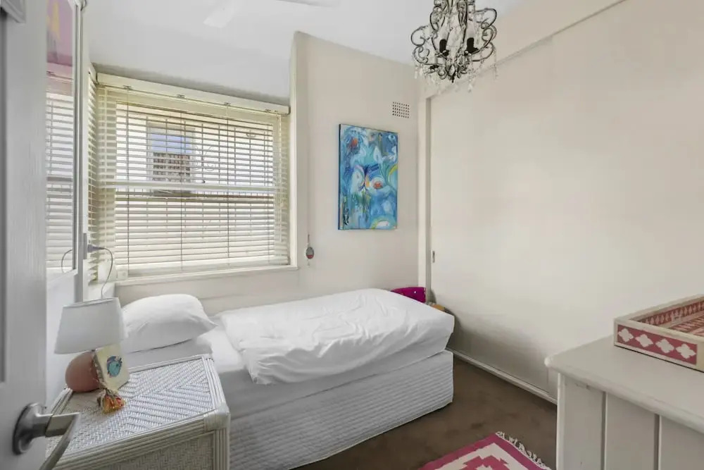 Poolside Stay - Close to Taronga Zoo & Luna Park