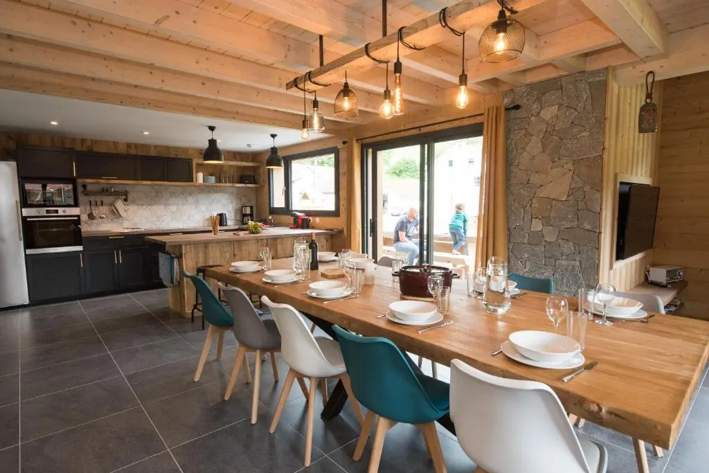TOUT NEUF - Chalet Pébie 8 à 10 pers avec sauna