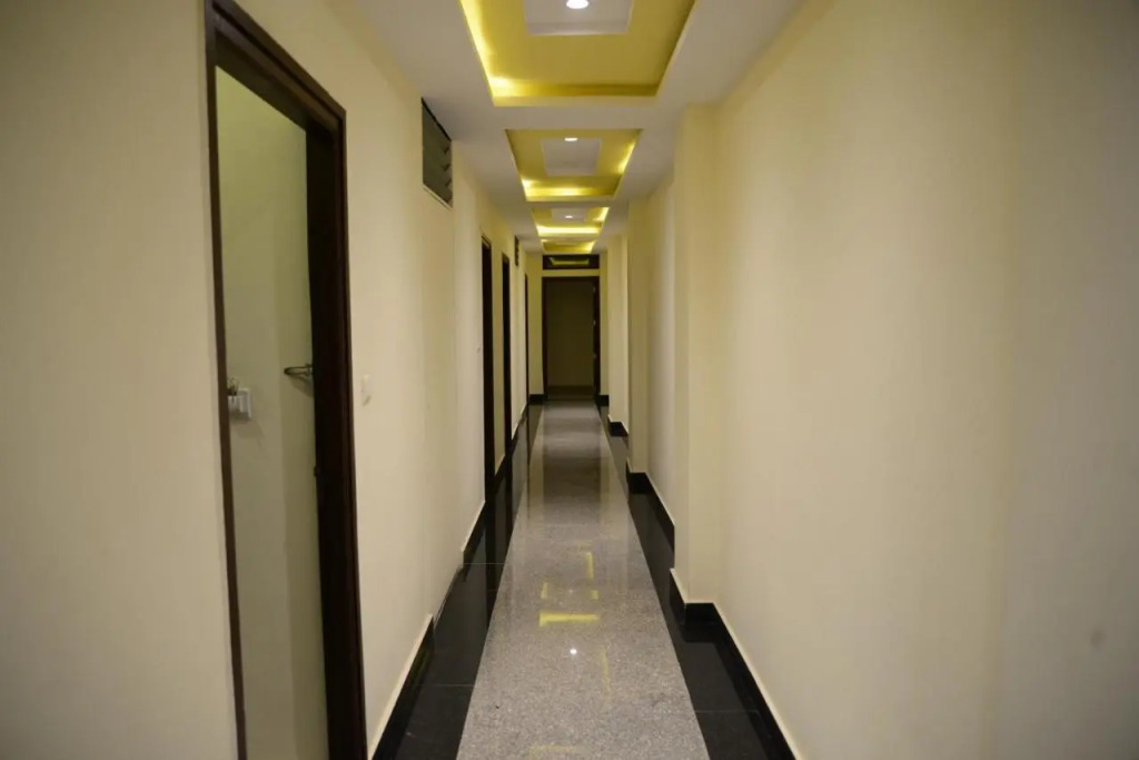 Hotel Sanobar