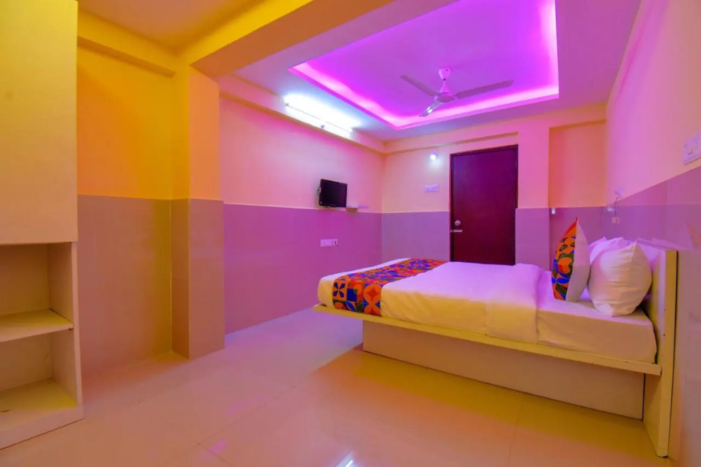 FabHotel Empire Executive - Nr HINJEWADI PHASE 1