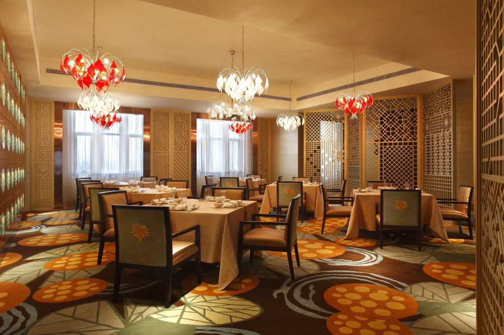 Four Points by Sheraton Luohe