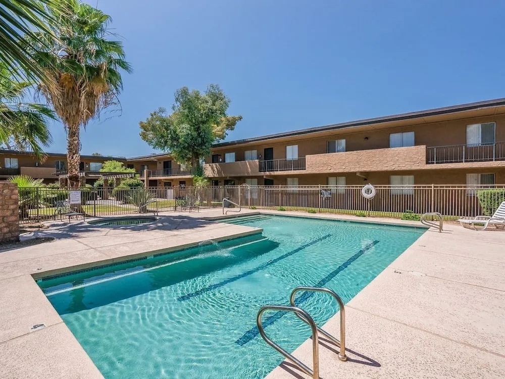 3BR Pool Scottsdale by Wanderjaunt