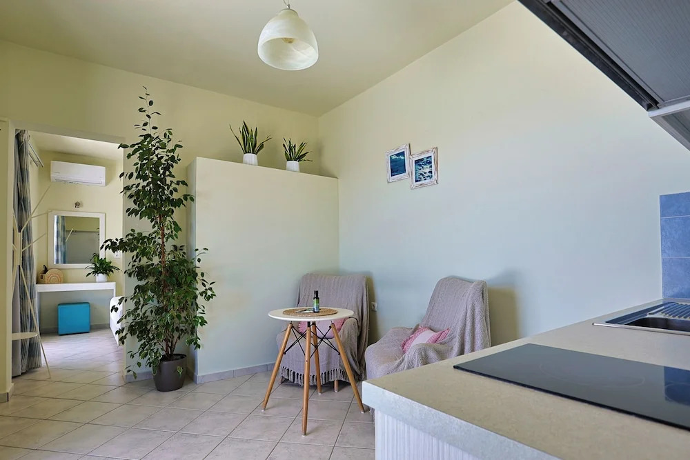 Skinos Apartments