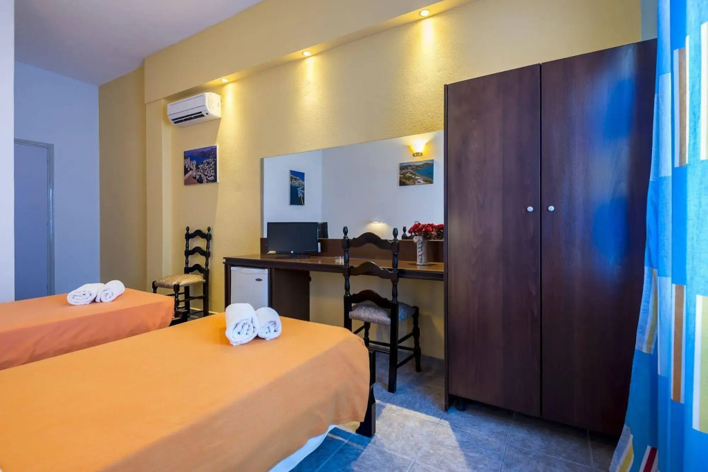 Elefteria Hotel