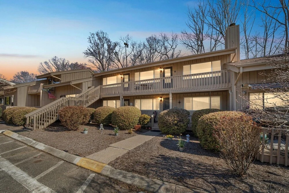 Rumbling Bald Resort-fairway Villa On Bald Mountain Lake-mountain Views 2 Bedroom Condo by Sunscape Property Management