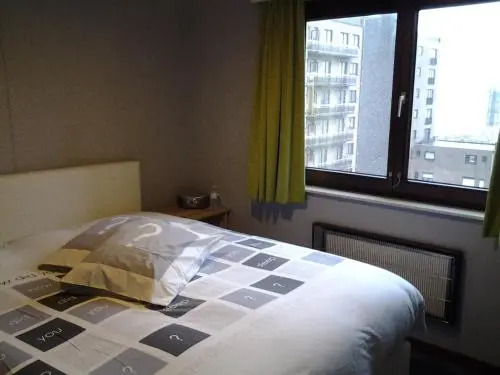 Zonnig Appartement met Zeezicht