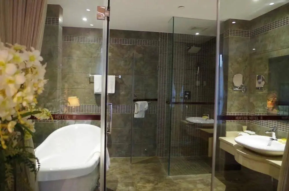 Huifeng Hotel