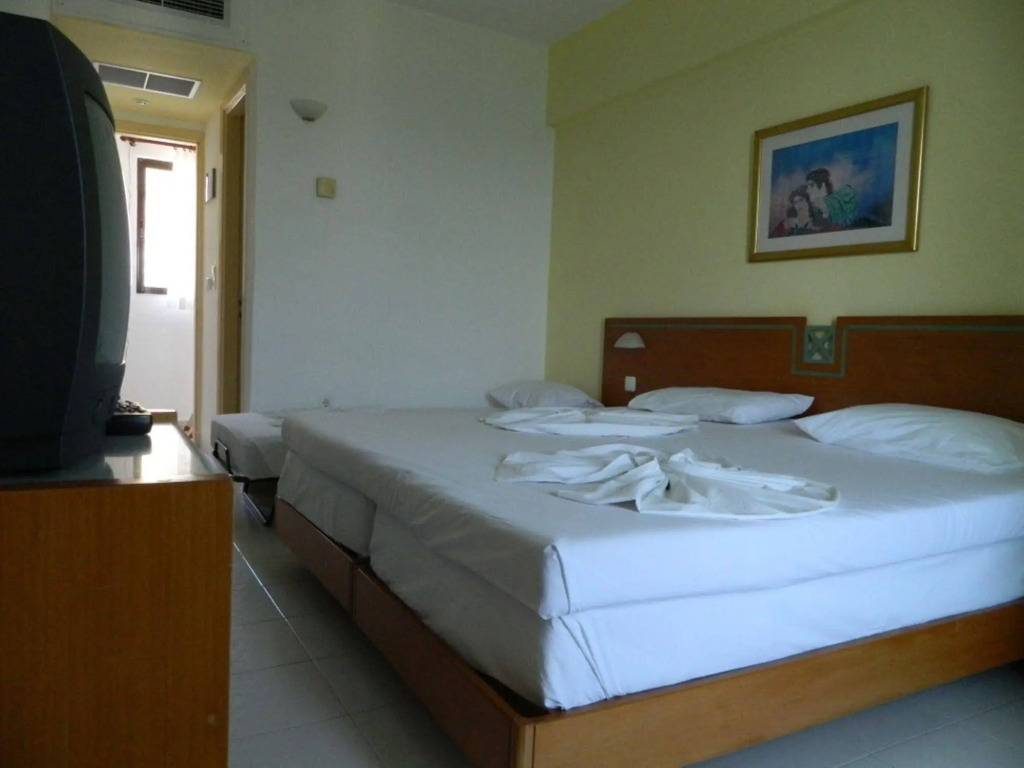 Hotel Glicorisa Beach