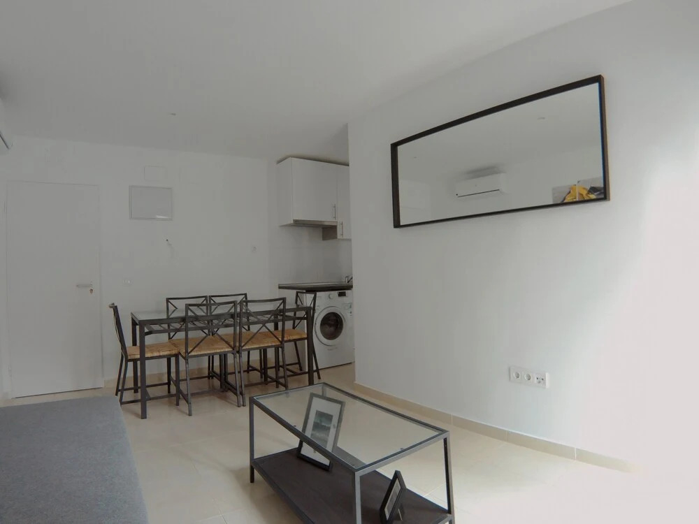 Apartamento exterior de 2 Habitaciones cercano al parque Olof Palme AP4