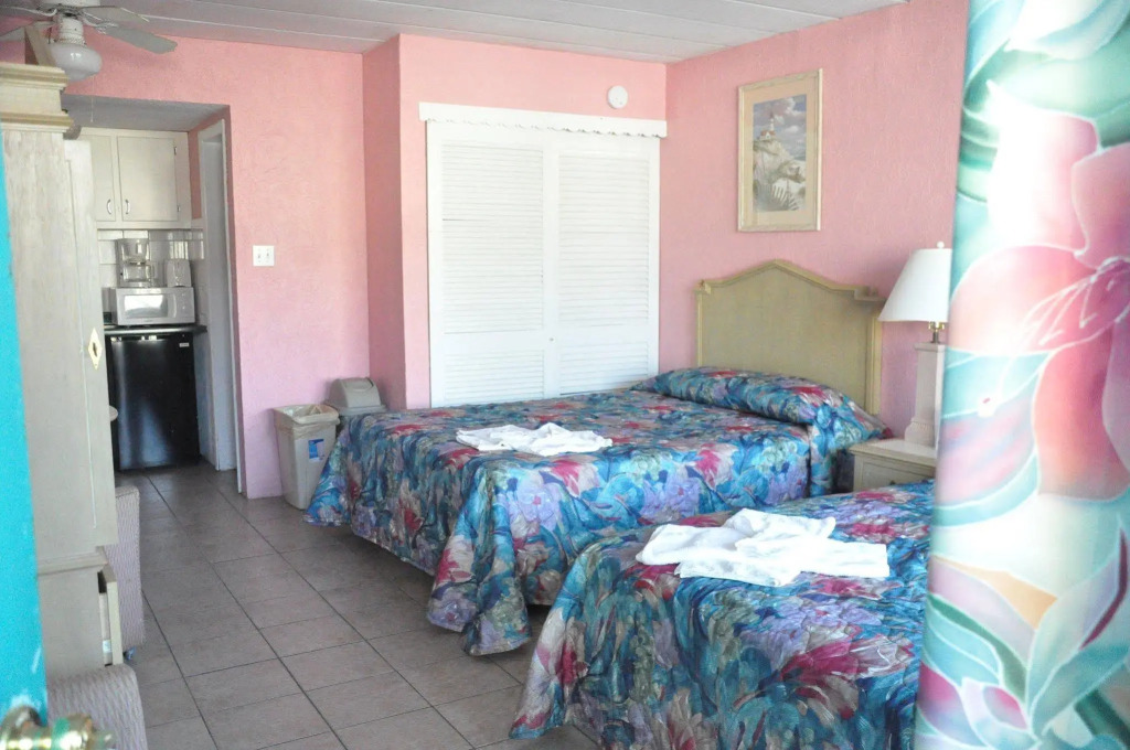 Bird of Paradise Motel