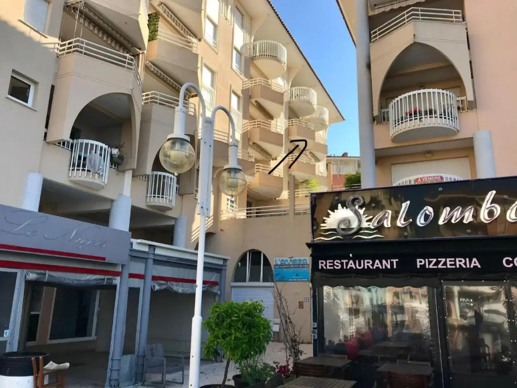 80pa111 Port Fréjus