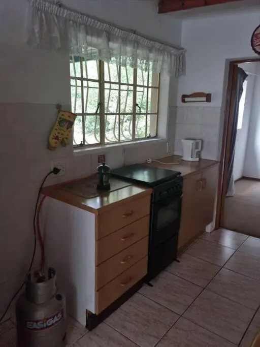 Countryside Garden Cottage, Sleeps 2