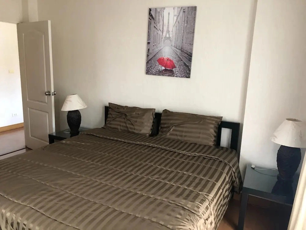 Pattaya Pool Villa TLH