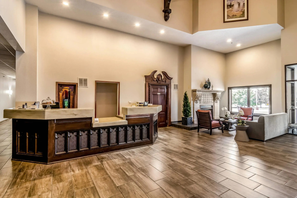 Riverview Inn & Suites, an Ascend Collection Hotel