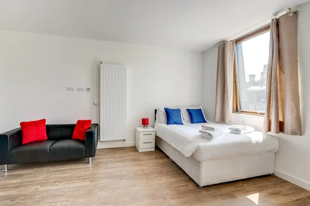 Stylish And Sleek Studio In Liverpool