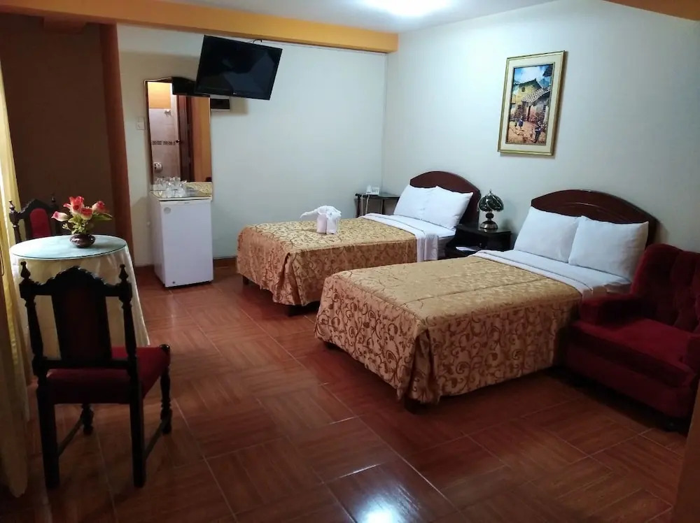 Hotel PLAZA - Trujillo