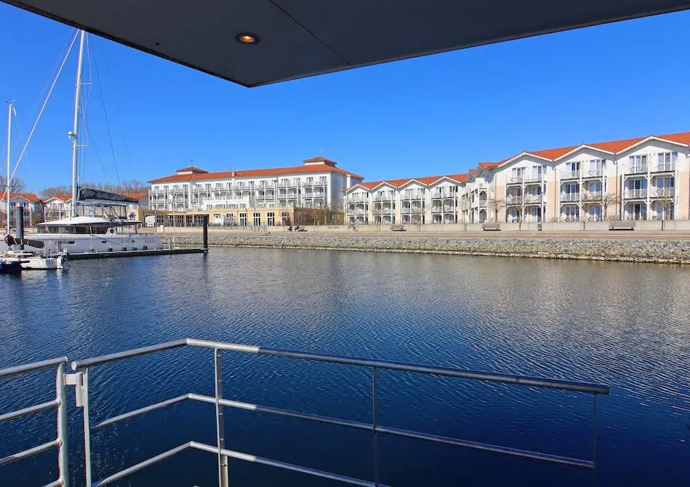Houseboat in Boltenhagen