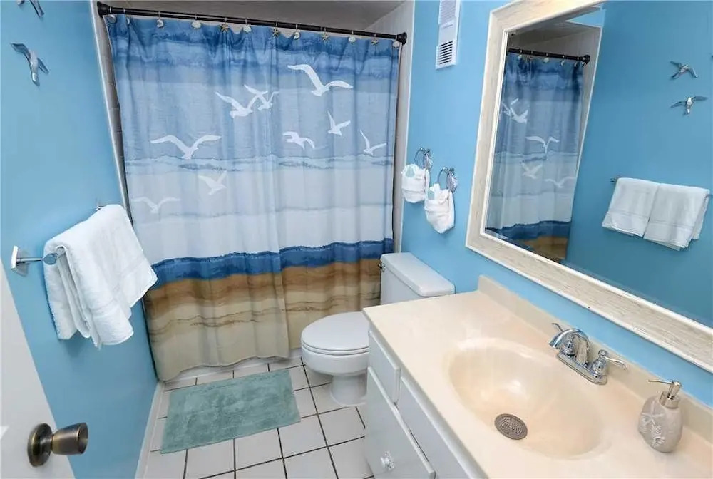 Regency Towers 624 - Three Bedroom Condo
