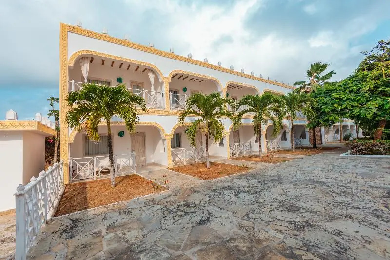 Twiga Beach Resort & Spa