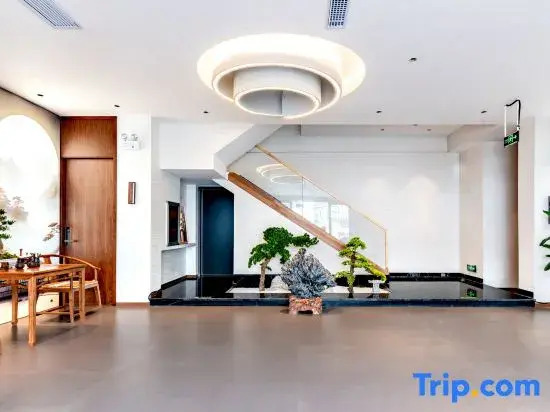 Jiuhua Mountain Flower Garden Homestay