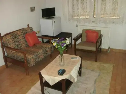 Hotel Irini