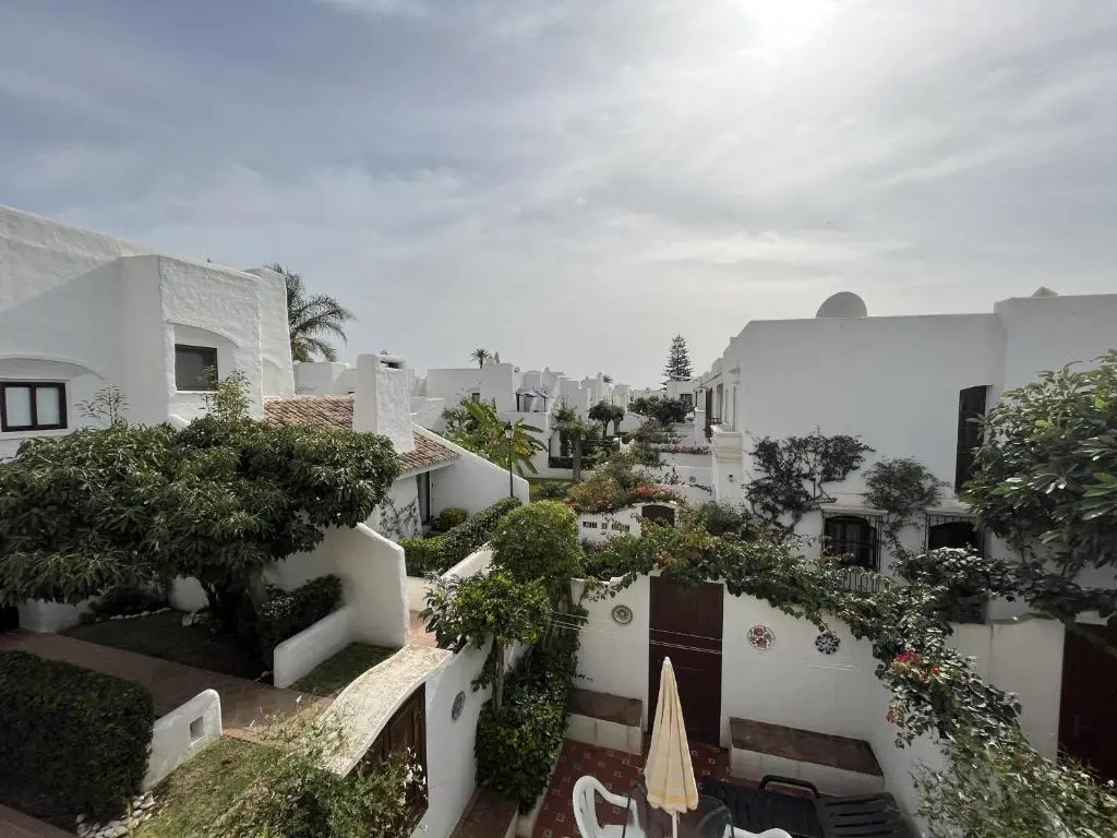 Estepona - Playa - Villa 2 dormitorios en urbanización cerca del mar Alb4