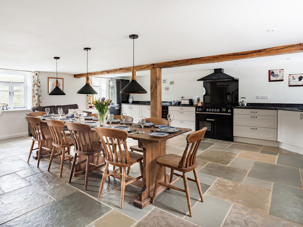 Middle Dean Farmhouse
