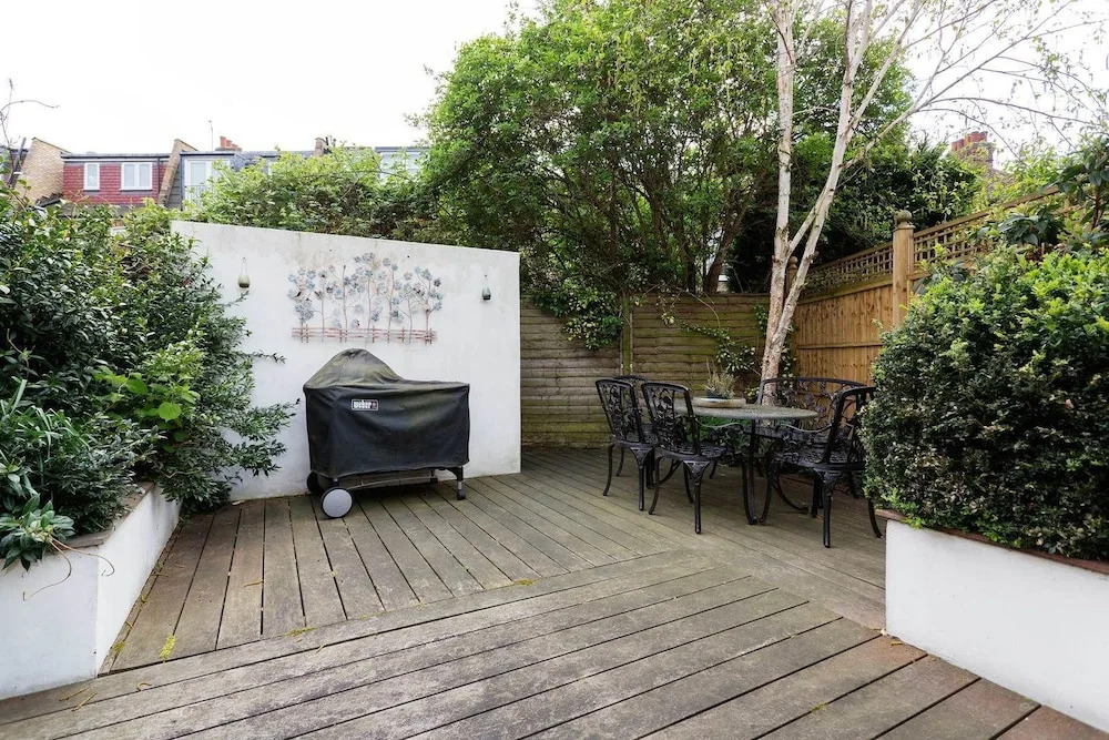 Veeve - Homely Hammersmith