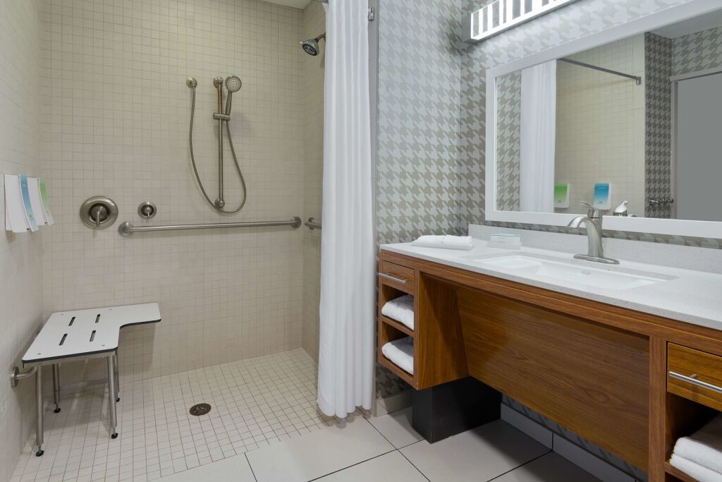 Home2 Suites by Hilton Charleston Airport Convention Center, SC