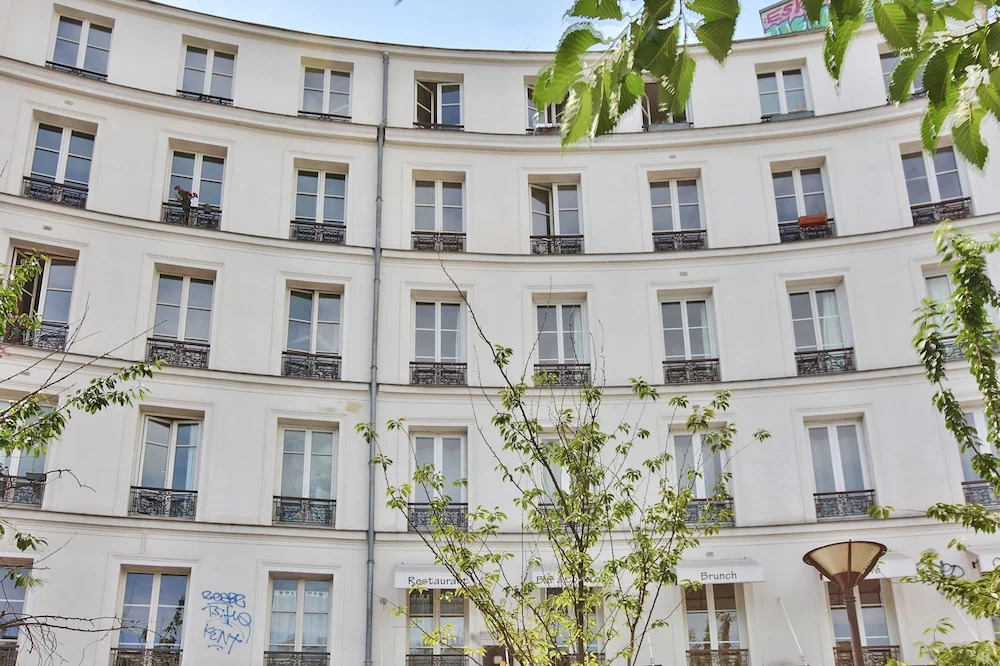 49 Pretty Flat In Menilmontant