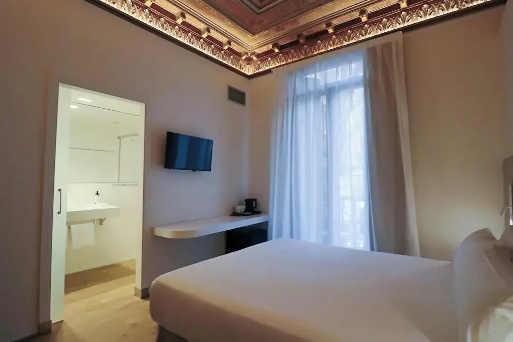 Storni Barcelona by Forget me not