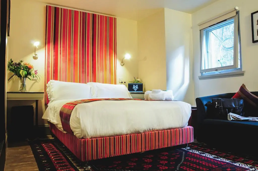 Siberia Bar & Hotel