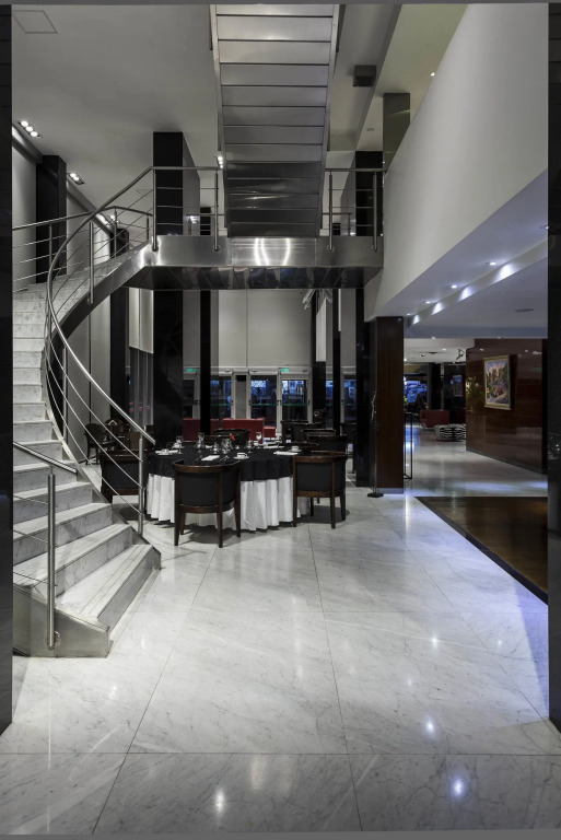 Ros Tower Hotel