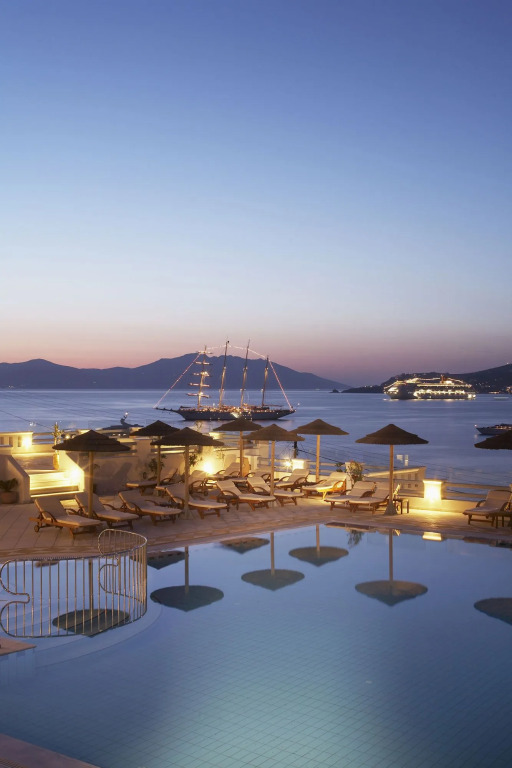 Grand Beach Hotel