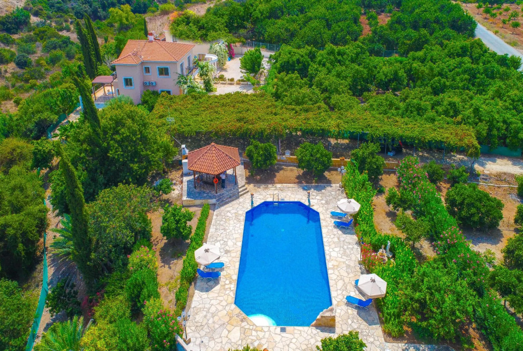 Villa Athina Finiki