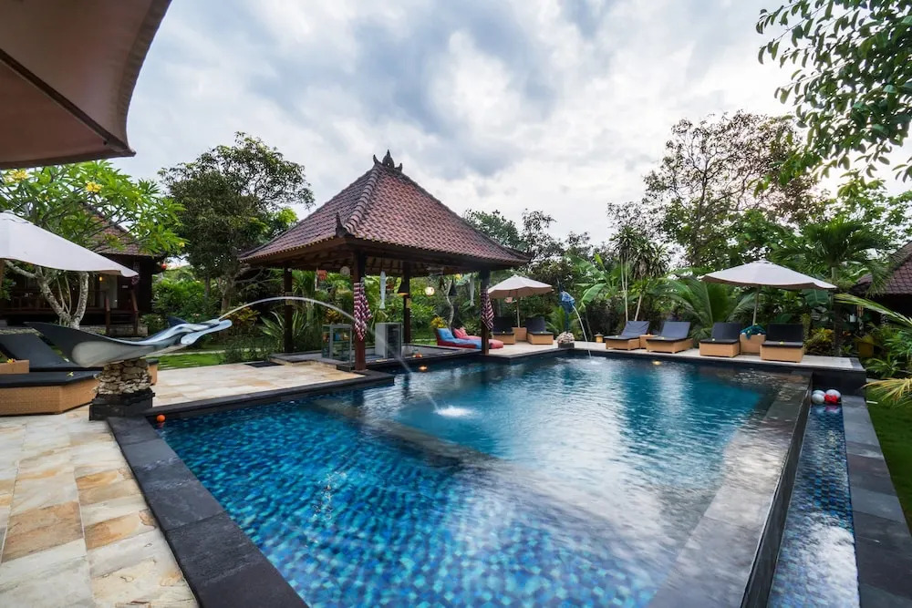 Sunset Garden Nusa Lembongan