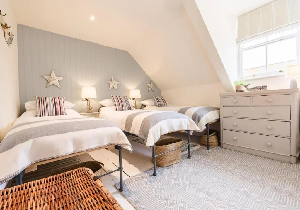 Chart House Sleeps 6