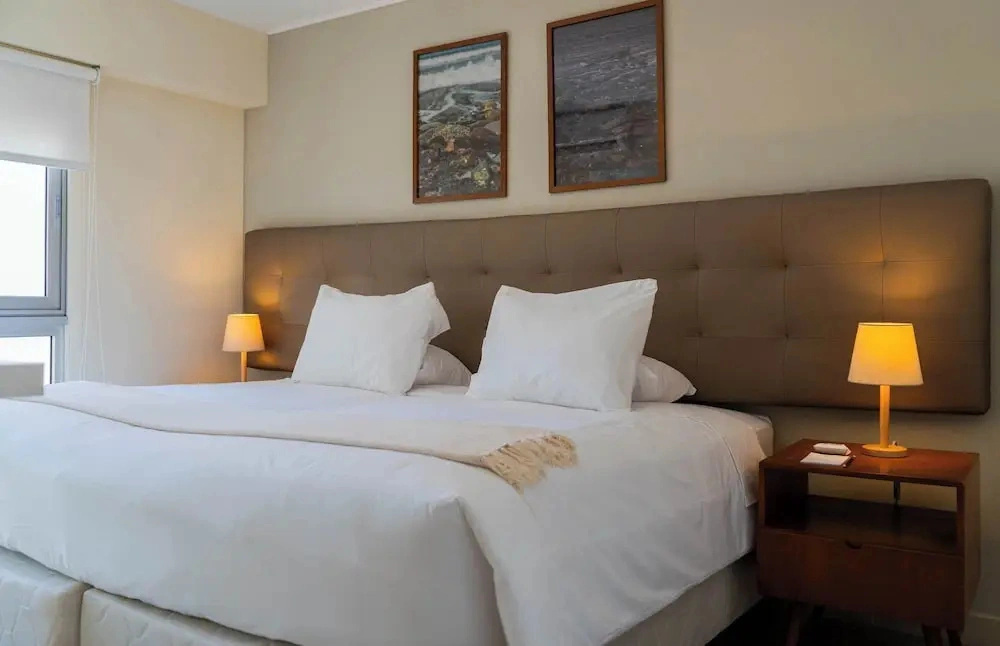 w Design-forward 2BR w Balcony in Miraflores