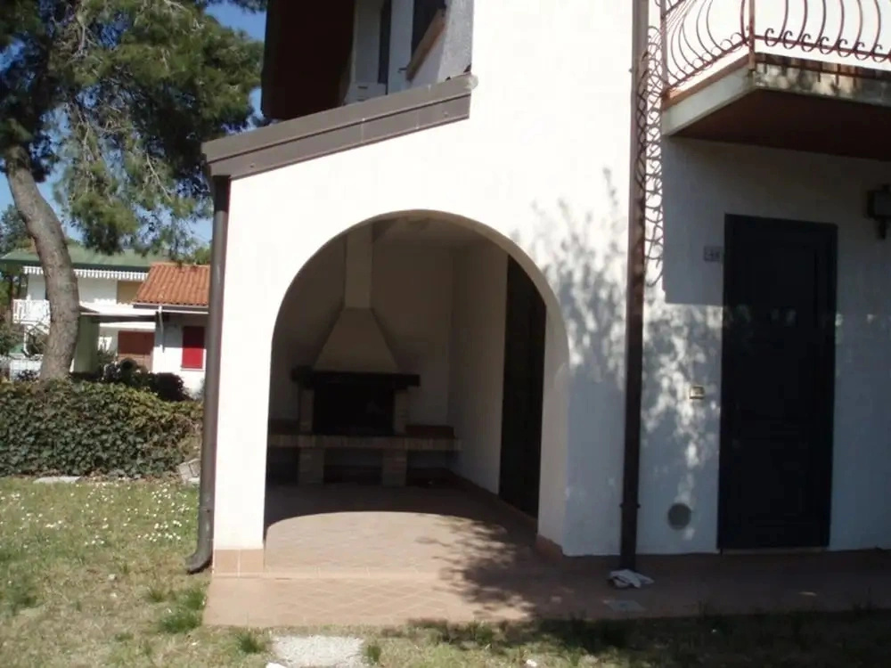 Welcoming two-bedroom villa in Bibione-Beahost