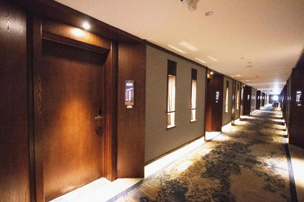 Tang Xiao-Zhu · Tangshan Feast Cultural and Tourism Hotel