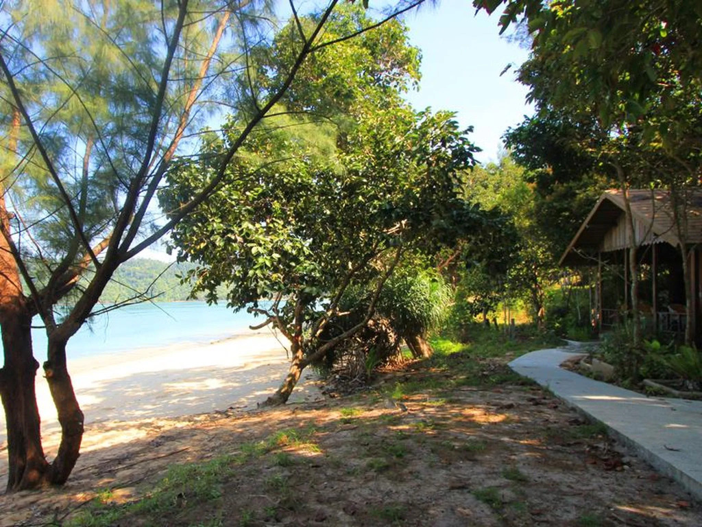 Heaven Beach Resort & Art