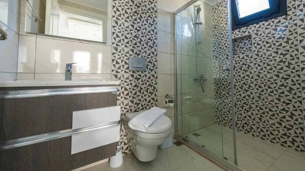 Hisar 1 - 4 Bedroom Holiday Villa in Hisarönü