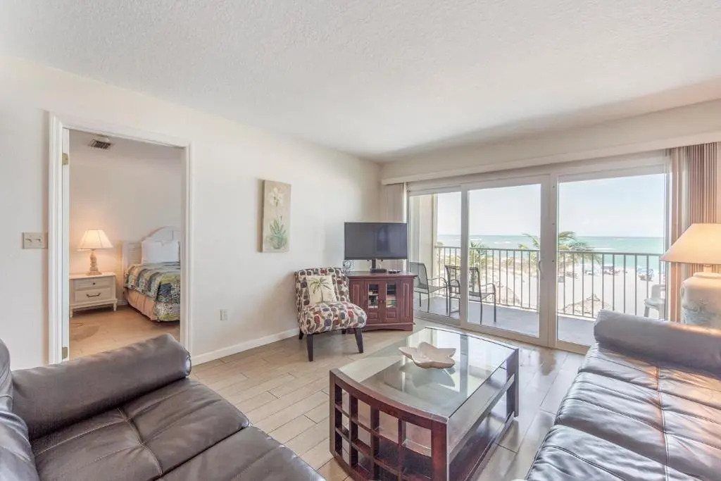 207 Beach Place Condos