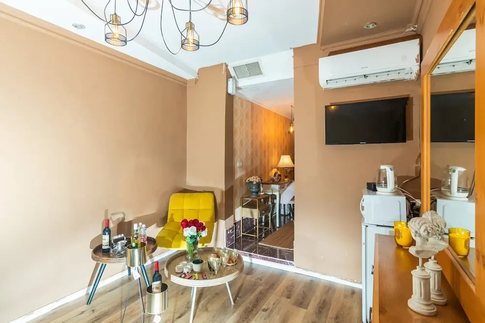 Chateau Tel Aviv