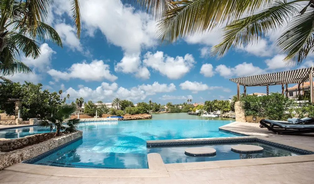 Bella Breeze Resort