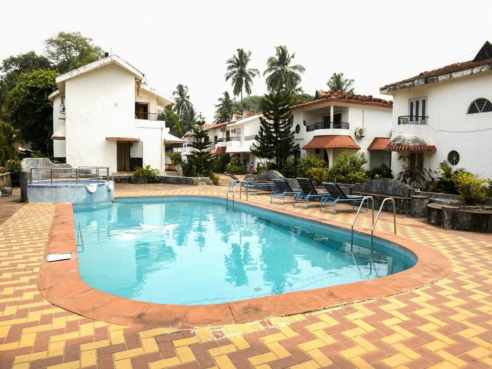 OYO 438 near Candolim Beach