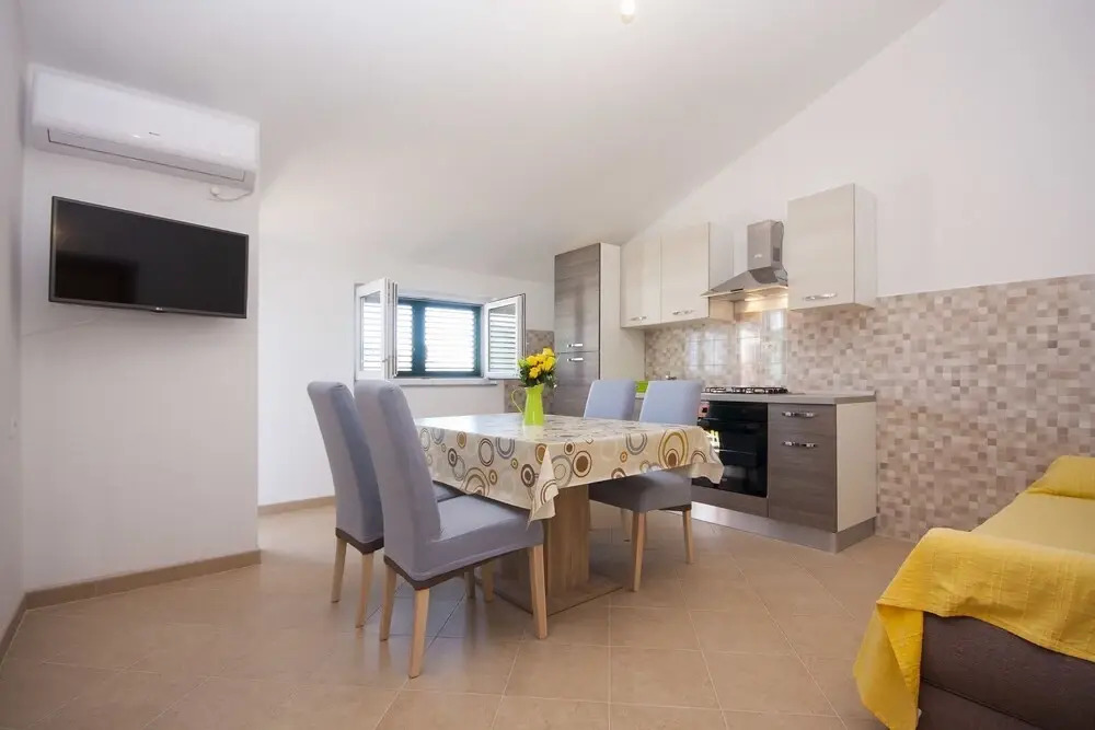 Per - Comfortable Family Apartments - A3