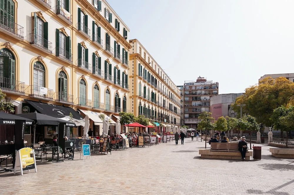 Alluring Apartment in Malaga Downtown