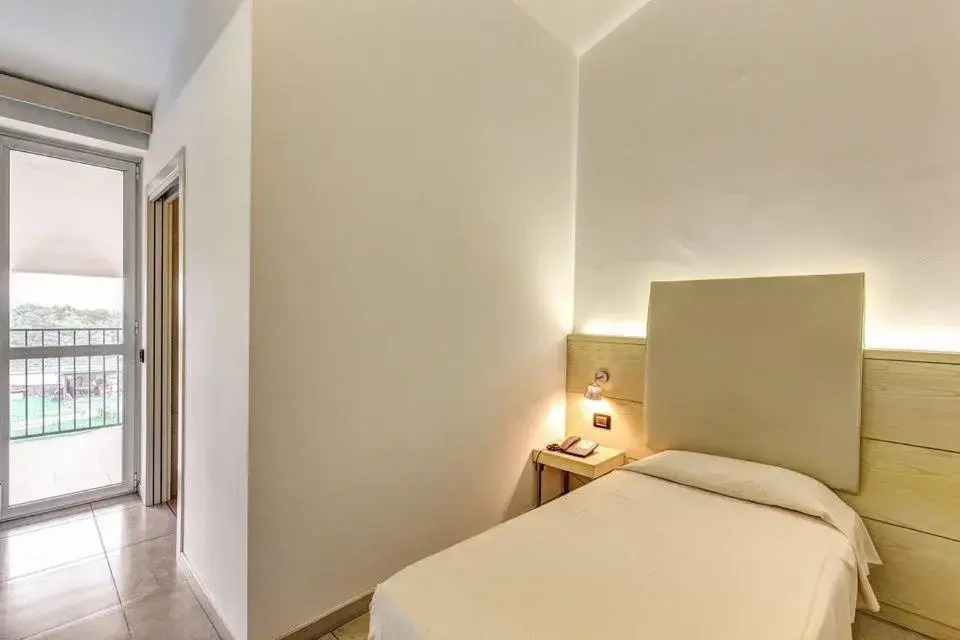 HOTEL HMR RHO Milano